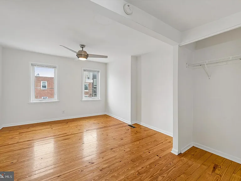 2042 E Huntingdon St — Photo 25