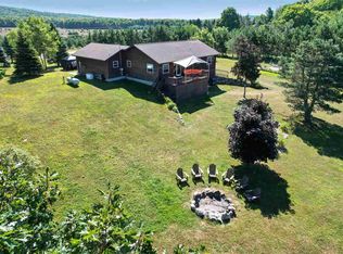 3209 N State Rd, Harbor Springs, MI 49740