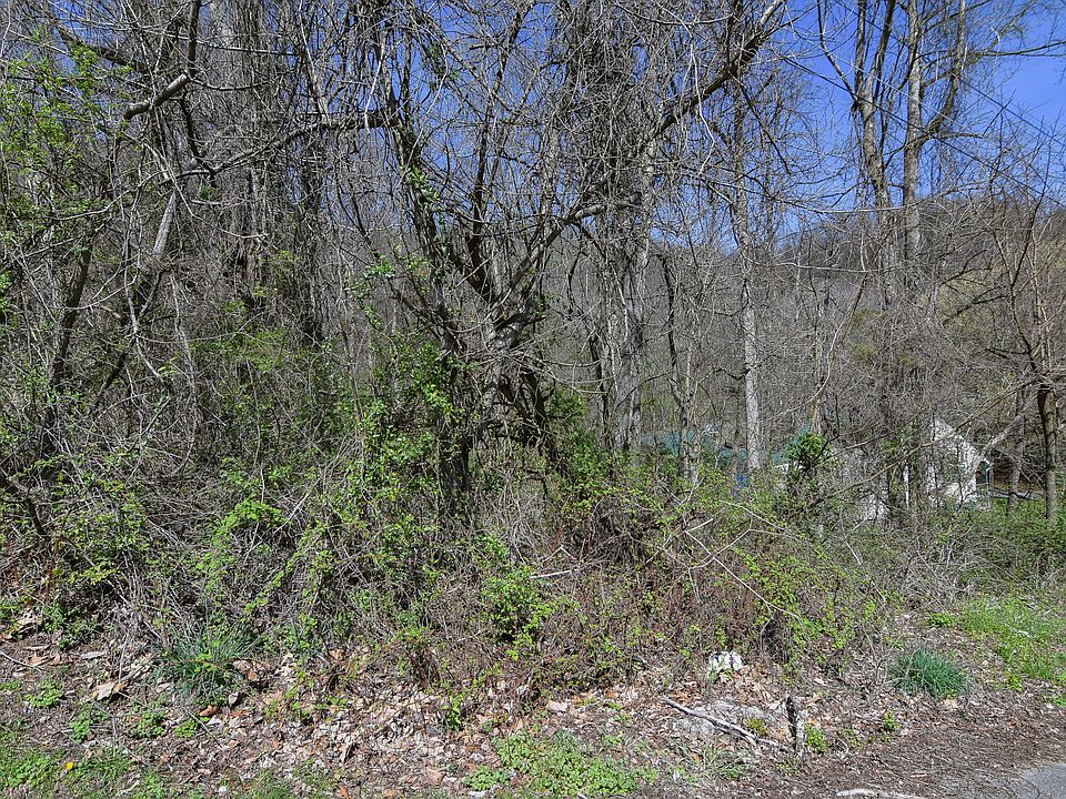 2nd image of San Antonio Dr
