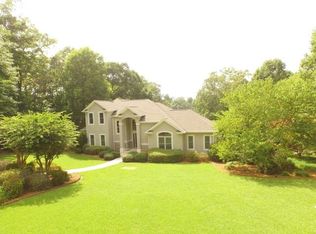 419 Woodridge Dr, Seneca, SC 29672