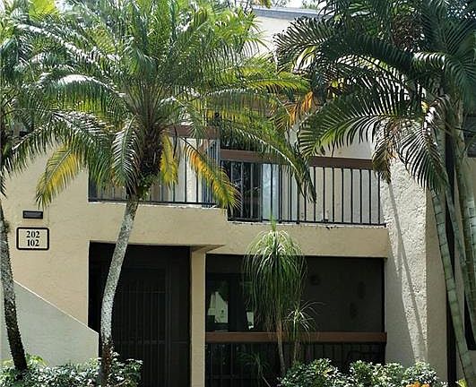 2nd image of 1808 Kings Lake Blvd APT 202