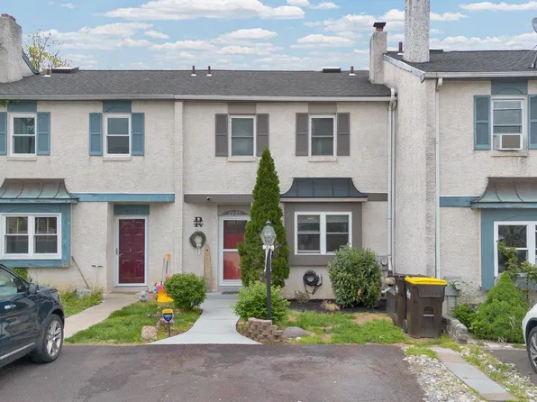2489 Dragon Cir, Eagleville, PA 19403