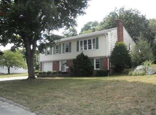 208 Douglas Rd, Warwick, RI 02886