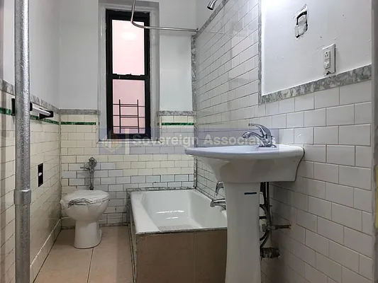 Rented by Sovereign Associates | media 2