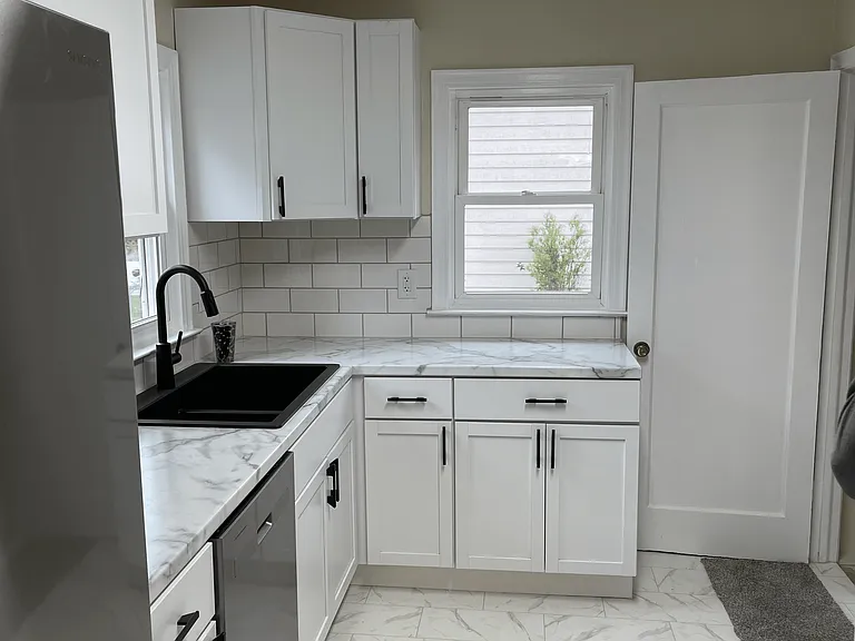 1726 S 52nd St — Photo 3