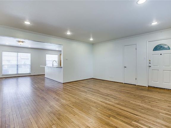 4th image of 6025 Averill Way #6025A