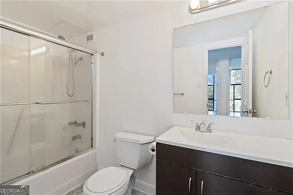 Building Photo - 375 Ralph McGill Blvd NE #607