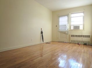 910 E 55th St, Brooklyn, NY 11234