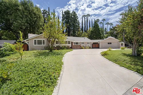 5360 Bothwell Rd Photo 1