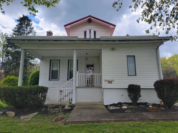 703 Rice St, Barrackville, WV 26559
