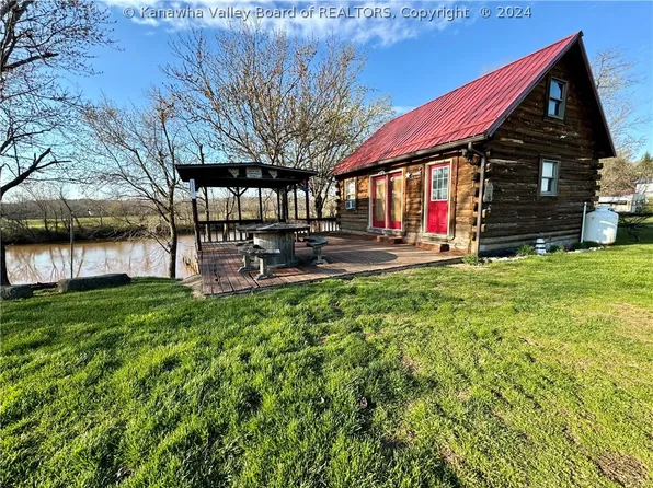 86 E Fishermans Dream Ln, Millwood, WV 25262