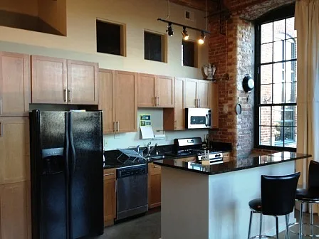 Greenville - 2/2, 1,300 SF — Photo 4