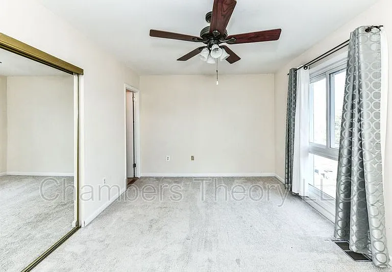 8088 Edinburgh Dr — Photo 16