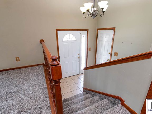 5th image of 231 Robin Hood Dr