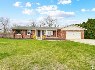 374 Earle Dr, Carleton, MI 48117