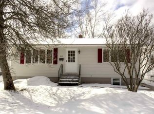 652 E James St, Ely, MN 55731
