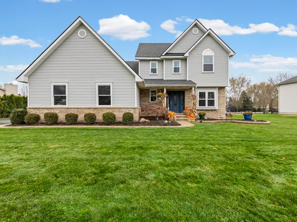 20922 Parkwoods Dr, South Lyon, MI 48178