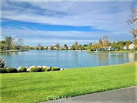12 Coveside Ct — Photo 4