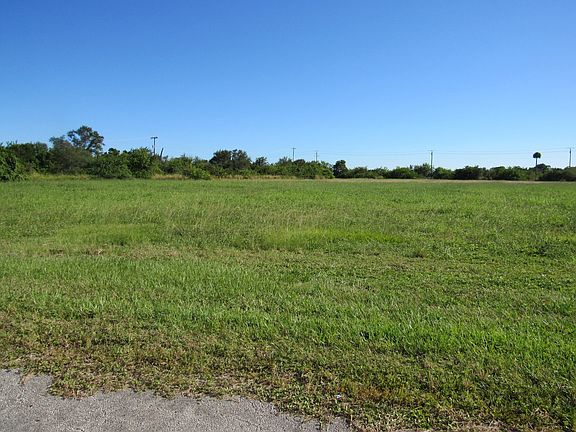 2nd image of 7985 White Fences Ln