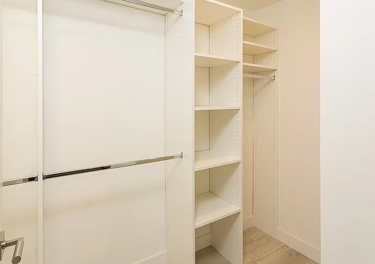 11269 Camarillo St #405 — Photo 10