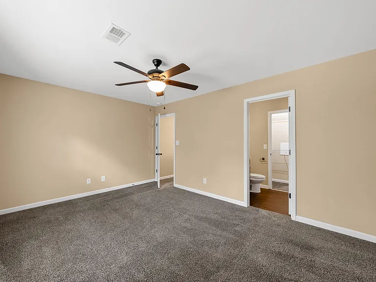 157 Center Pointe Dr — Photo 17