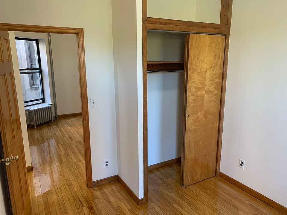 2nd image of 146 E 98th St APT 29