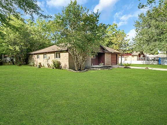 3rd image of 17230 Blairwood Dr