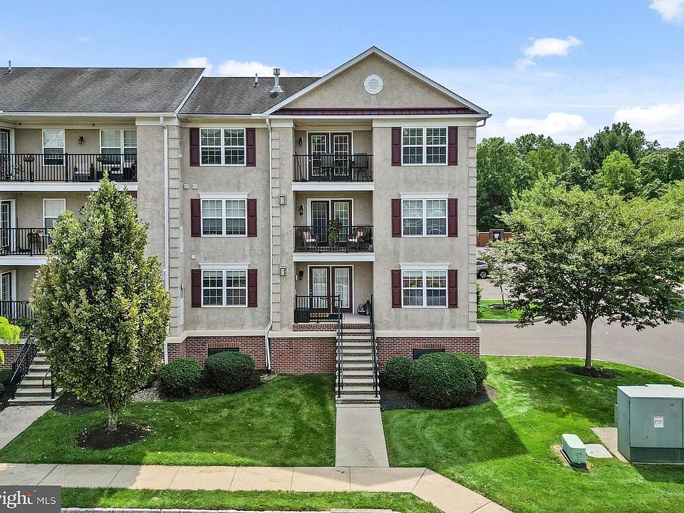 1st image of 3930 Ashland Dr Suite 131
