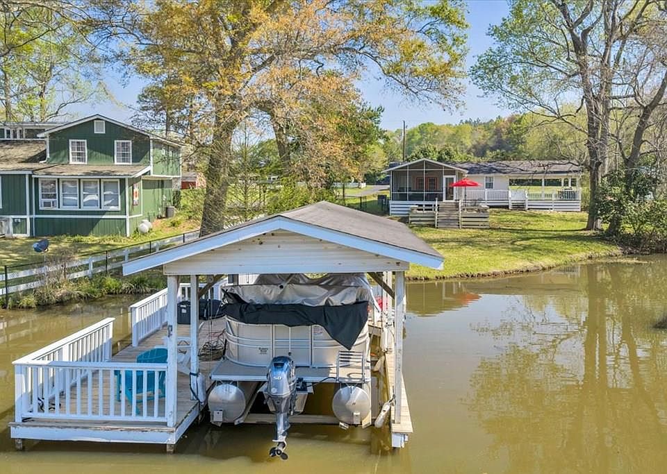 1st image of 782 Spring Creek Rd