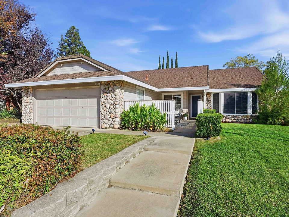 1st image of 135 Winterstein Dr