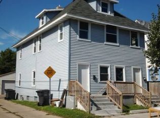 212 34th St E, Minneapolis, MN 55408