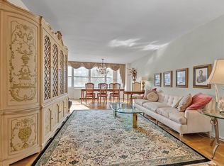 18-65 211th St #1-F, Bayside, NY