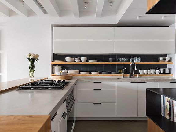 5th image of 366 W 11th St APT 9ABCD