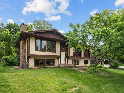 2620 Fountain Ln N, Plymouth, MN, 55447