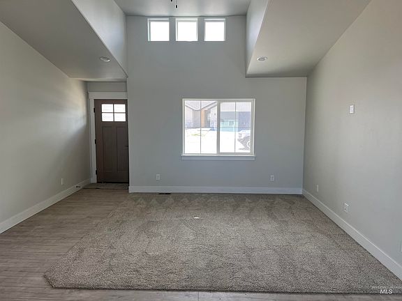 3rd image of 1831 Gage Ave