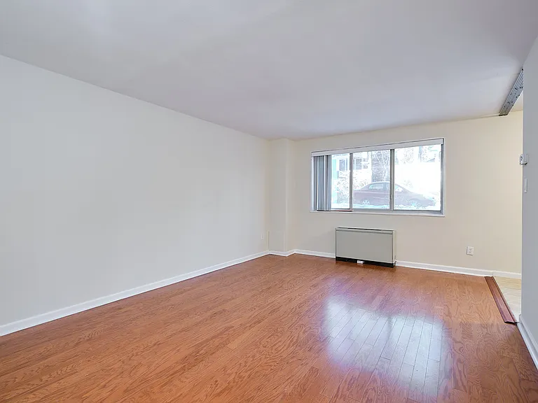 2710 Macomb St NW #218 — Photo 3