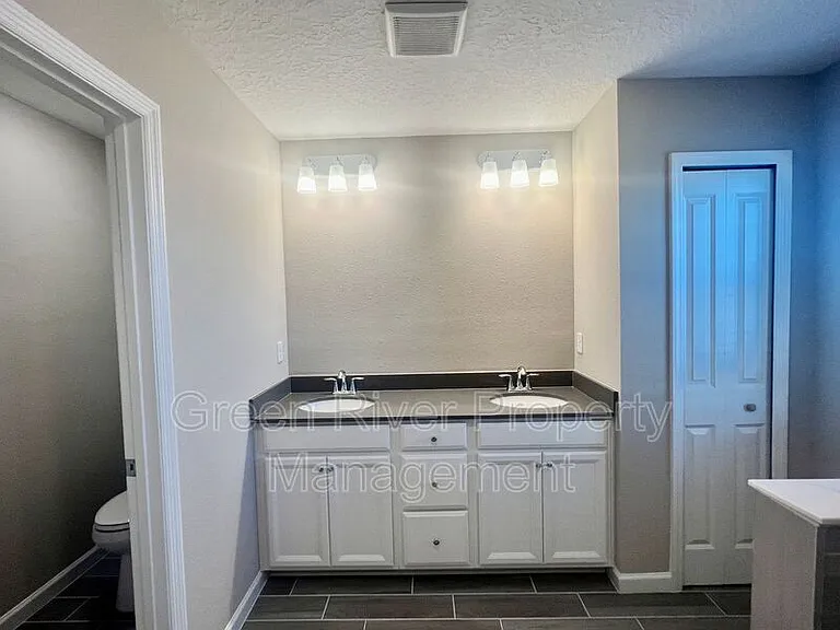 375 Boracay Cir — Photo 23