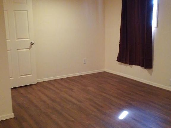 4th image of 115 E Hillview St Unit B