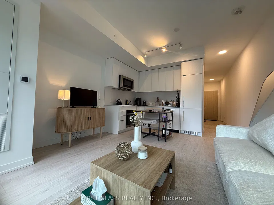 181 Sheppard Ave E #322