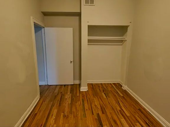 2nd image of 2530 N Sacramento Ave #105