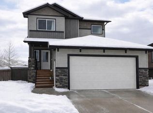 11313 NE 80th Ave, Grande Prairie, AB T8W0B7