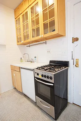 Rented by Compass | media 8