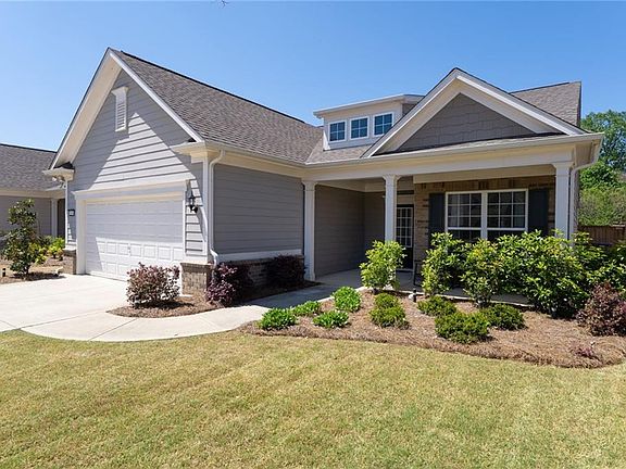 2nd image of 104 Wood Hollow Dr
