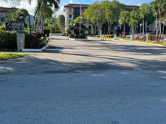 2nd image of 5570 NW 44th St