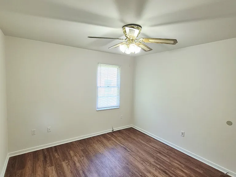 1412 Blair St — Photo 38