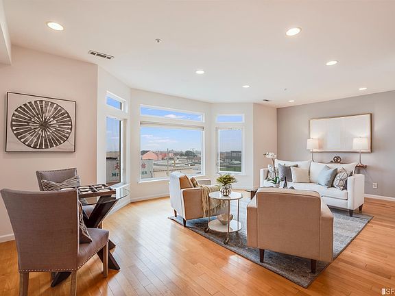 3rd image of 2122 Taraval St APT C