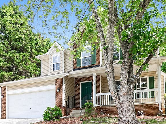 4th image of 10400 Hyndman Ct