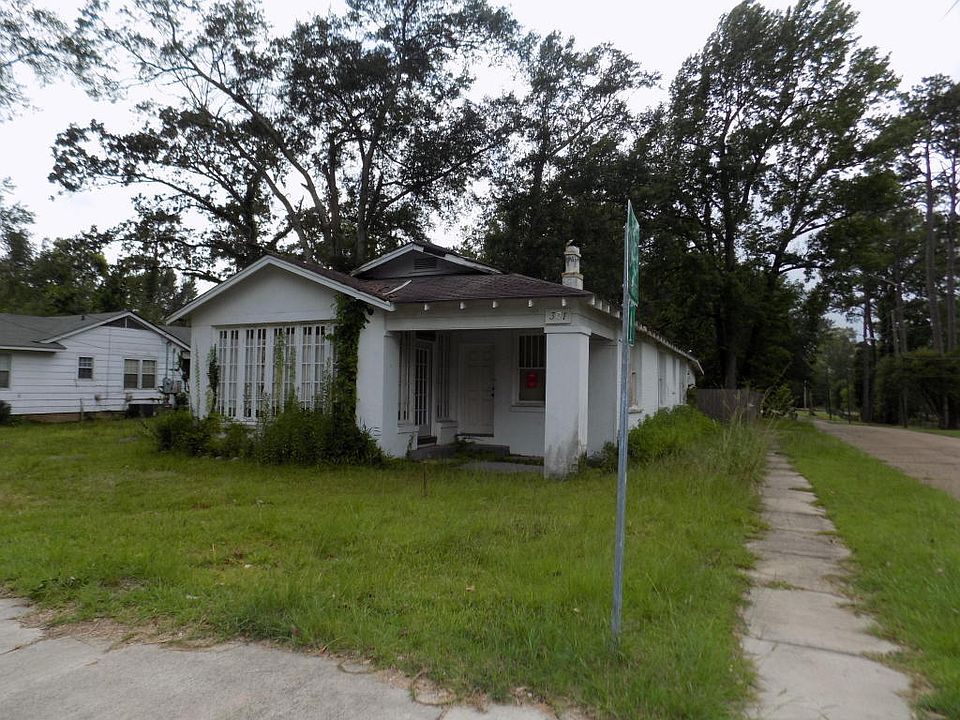 2nd image of 301 S 17th Ave