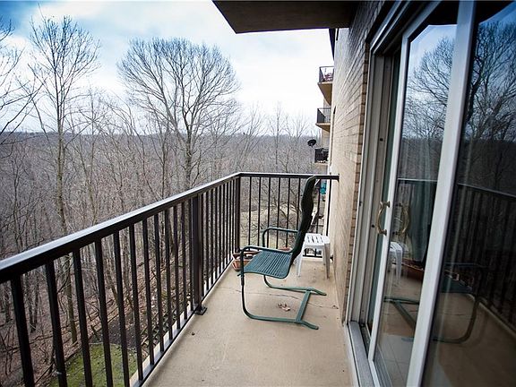 2nd image of 18501 Hilliard Blvd APT 407