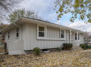 100 N Lee St, Buckner, MO 64016